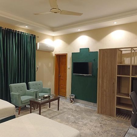 Hotel Vip Express Peshawar Exterior foto