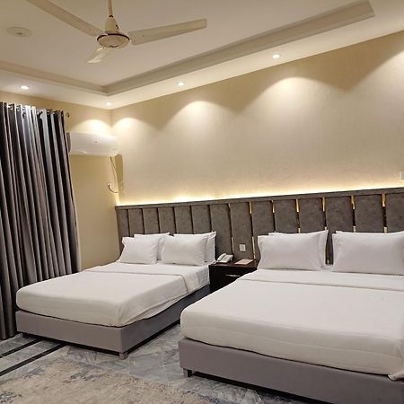Hotel Vip Express Peshawar Exterior foto