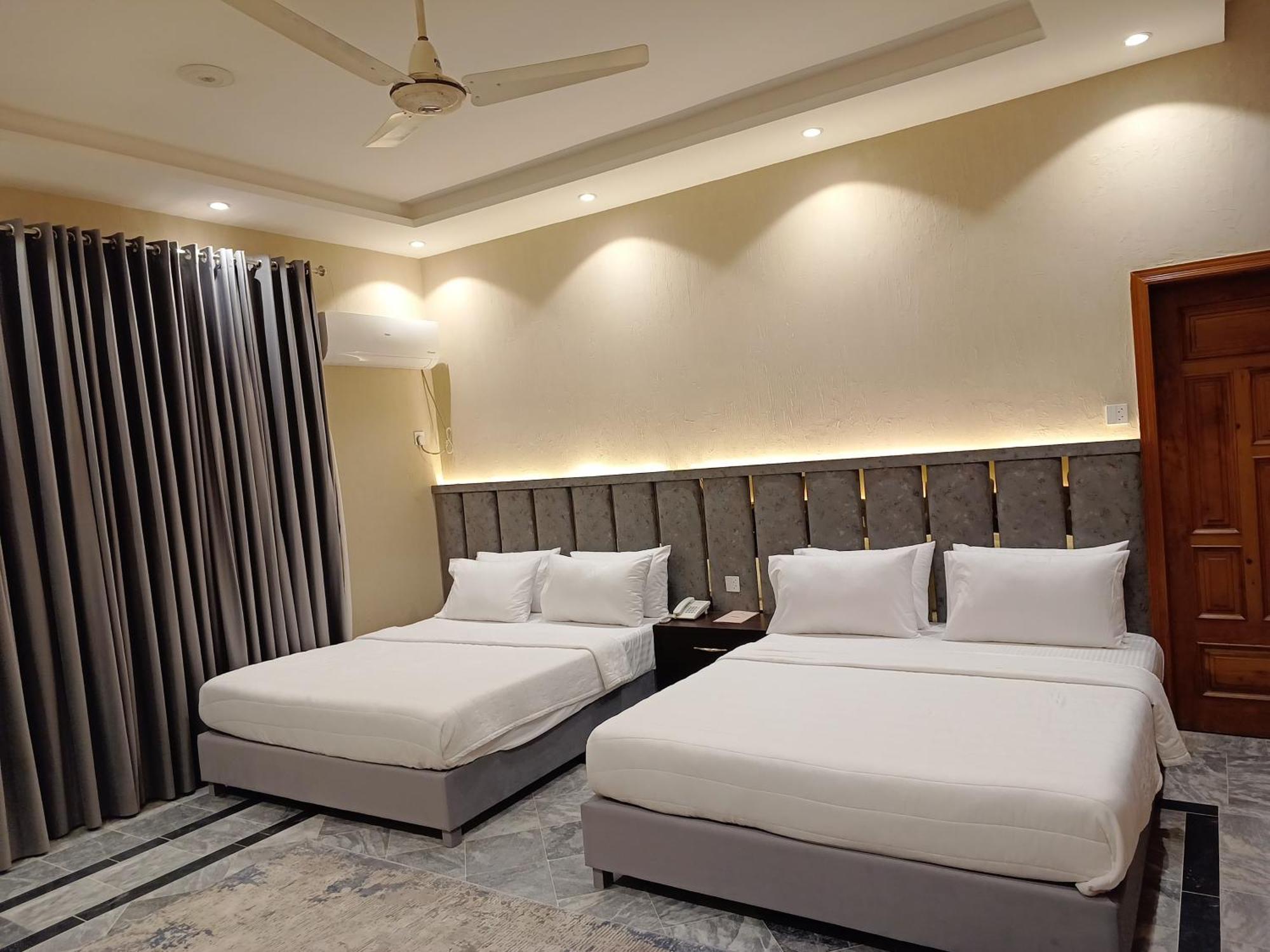Hotel Vip Express Peshawar Exterior foto
