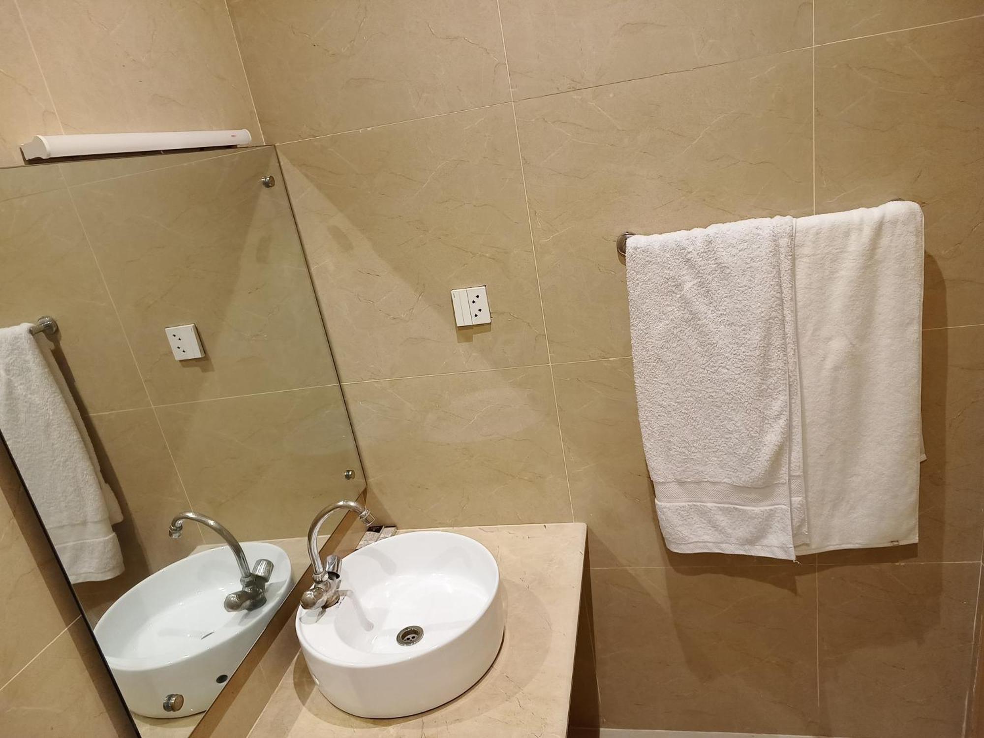 Hotel Vip Express Peshawar Exterior foto