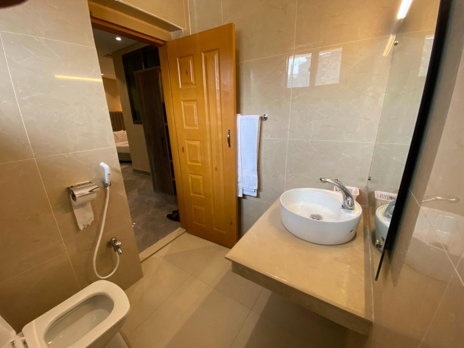 Hotel Vip Express Peshawar Exterior foto